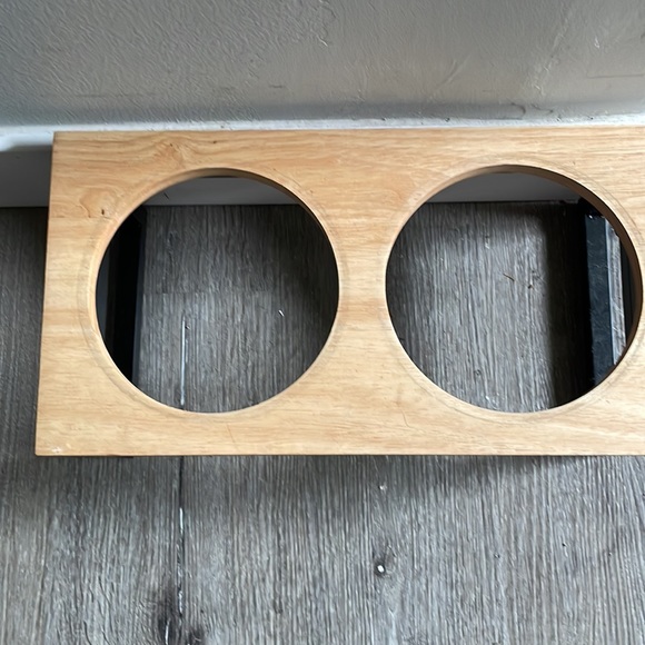 Elevated dog bowl feeder - Picture 2 of 2